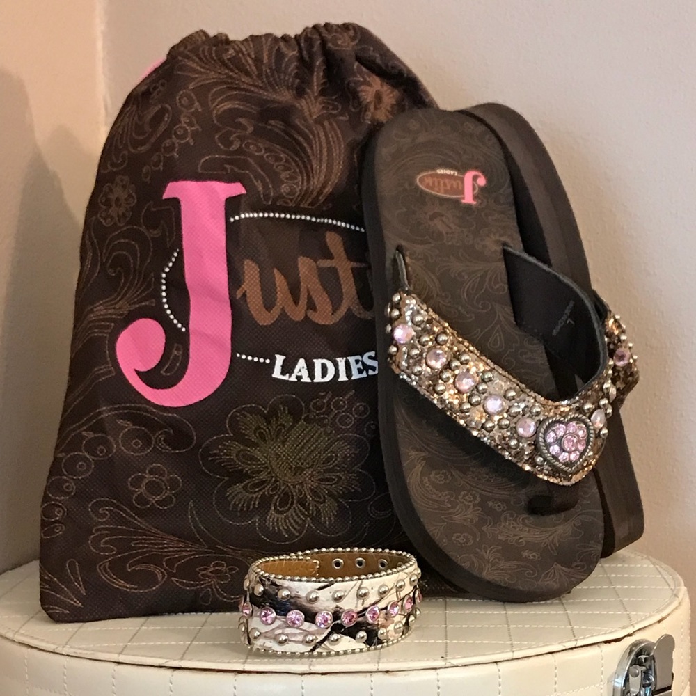 “Justin” Womans size 6 Thong Sandals Pink Ice